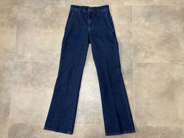 ユニクロ スリムフレアトラウザージーンズ