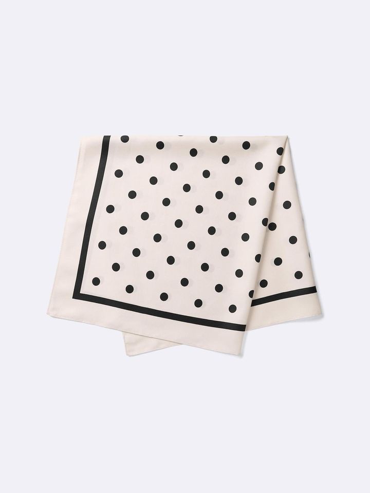 画像1: 出典：GU