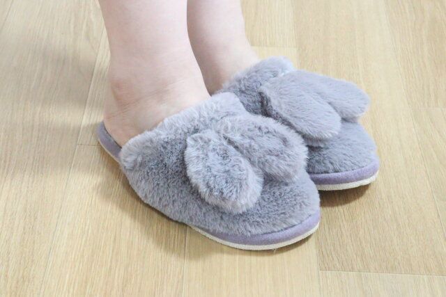 外縫いスリッパ（ラビット） 着用