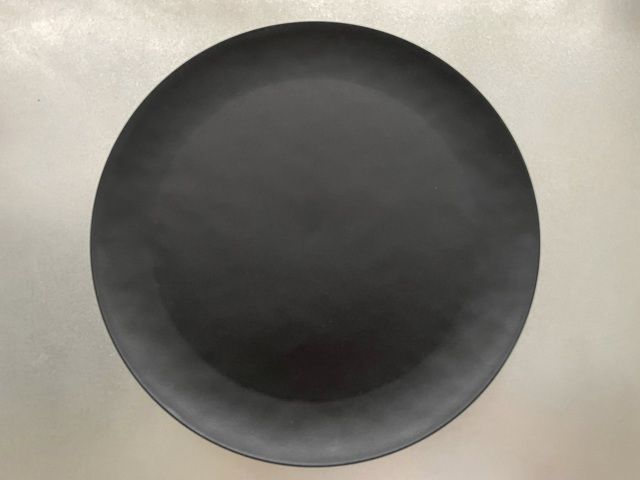 ダイソー レンジ食器 深月 （丸皿、黒） ２６ｃｍ