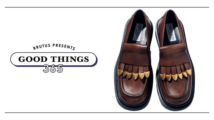 〈ジミー チュウ〉のシューズ