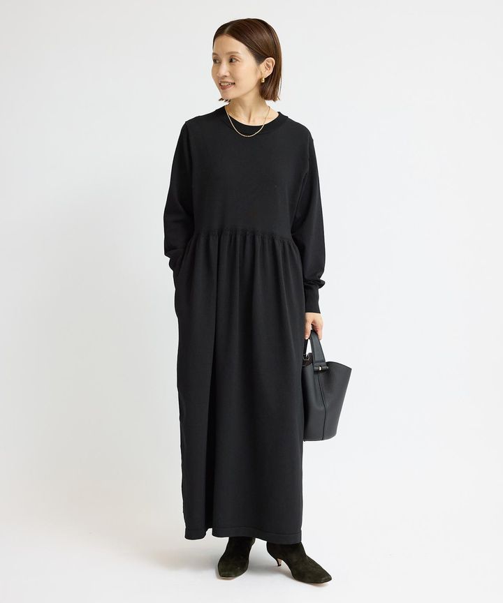 画像: クルーネックニットワンピース￥20,900（IENA） baycrews.jp