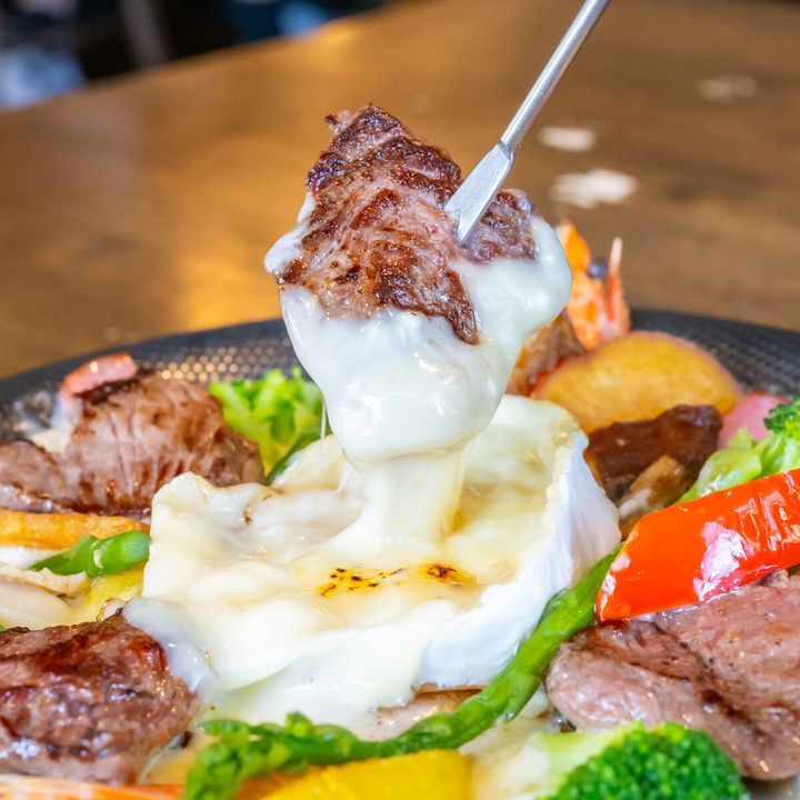 ハウステンボス／チーズワーフ「焼きカマンベールフォンデュ」3