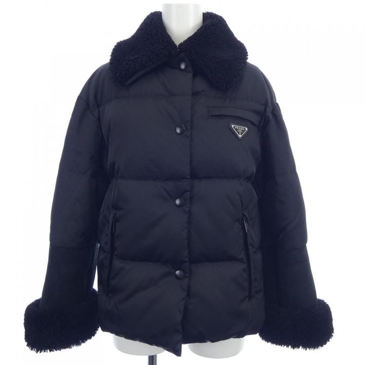 プラダのダウンジャケット