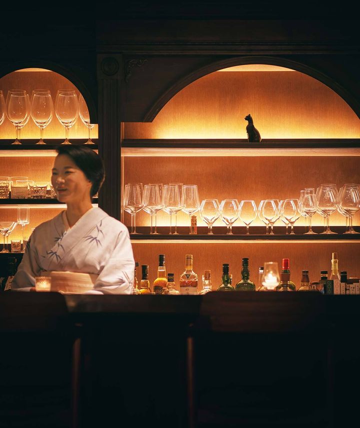 四谷三丁目『猫目』の内観