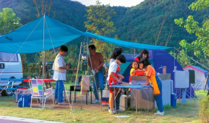 「発想が画期的すぎる」水も火も不要！A4サイズの電子レンジ!?防災にも便利な神アイテムとは？