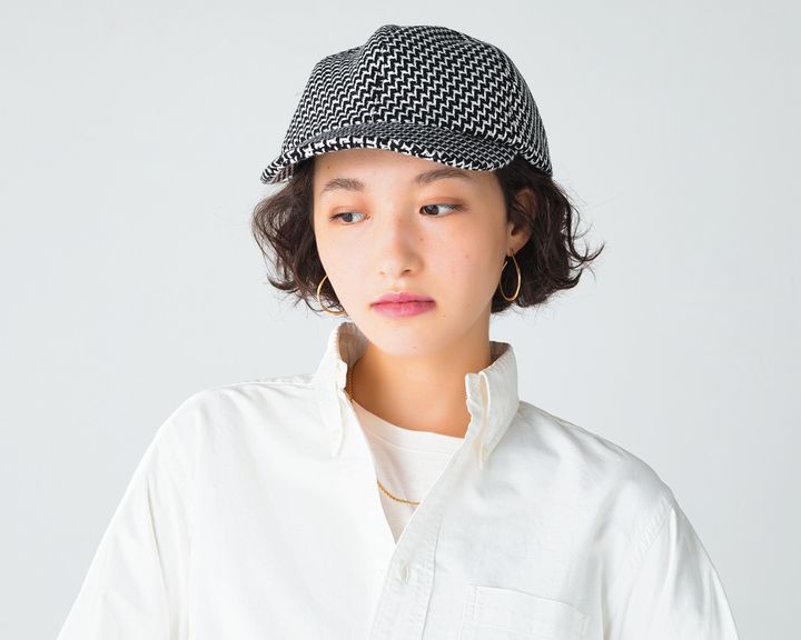 織りで表現したモノトーンの柄に注目