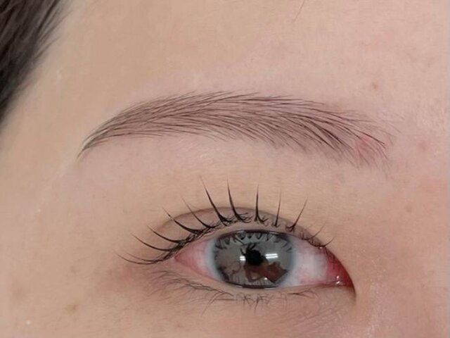 ポイント②眉毛の太さ