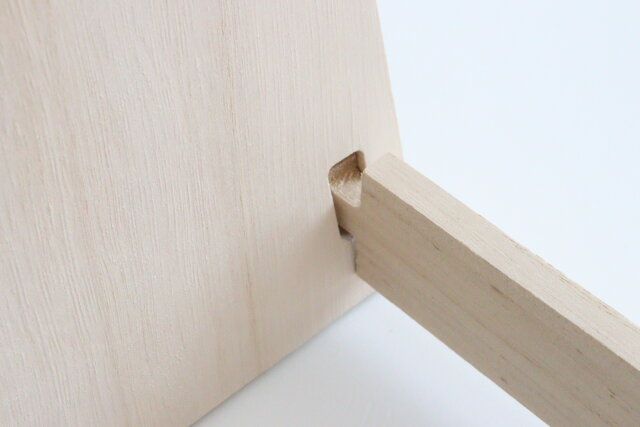 木製ディスプレイスタンド（三段） 組み立て