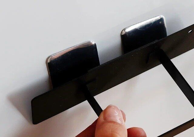 ダイソーの磁石用ステンレス補助プレート