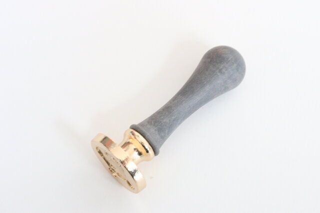 セリアのシーリングスタンプ用ハンドル ストーン風2