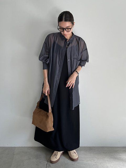 黒キャミワンピースコーデ2