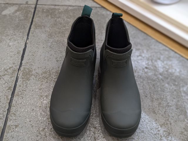 黒のレディース防水サファリサイドゴア