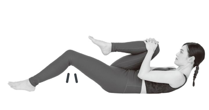 膝を浮き上がらせない