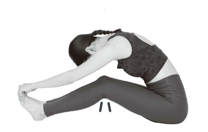 両膝は曲げないで！