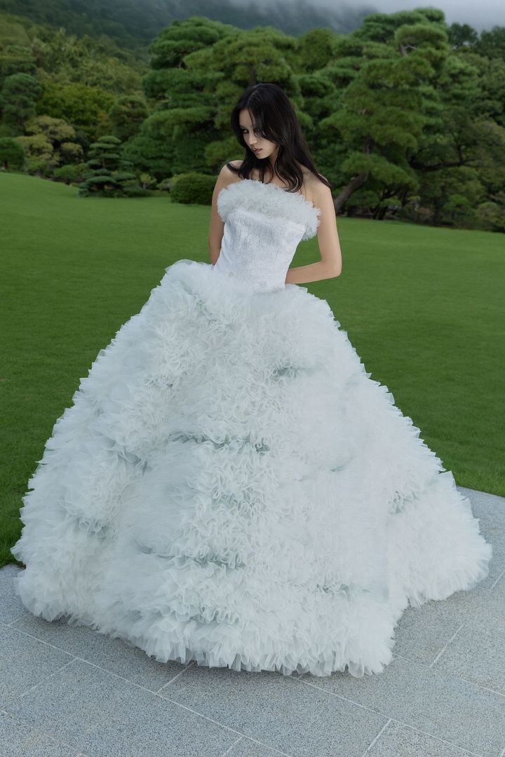 コラボドレス「HALL HAKU」