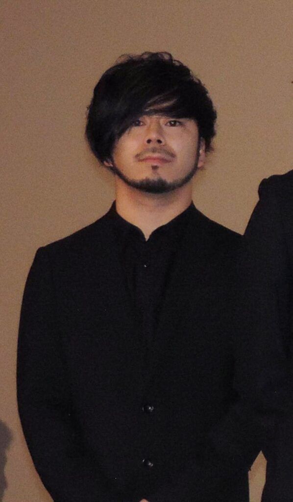 ロックバンド、MY FIRST STORYのNobさんが1日、インスタグラムで結婚していたことを明かしました。