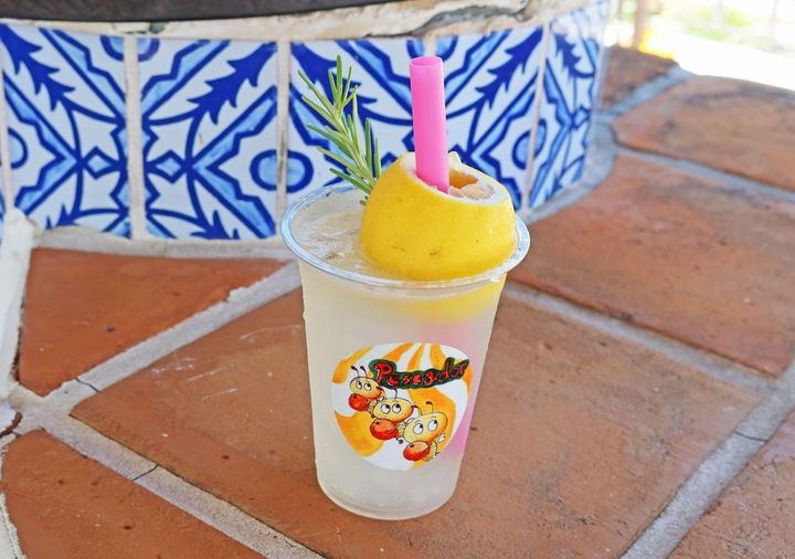 「生搾りレモンスカッシュ」