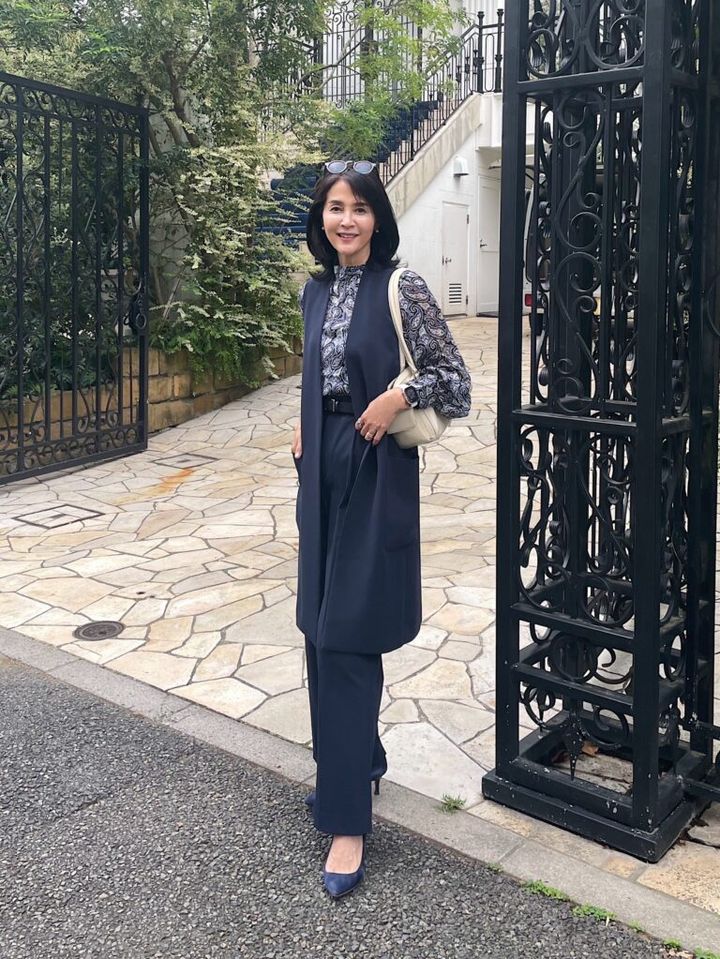 秋柄ブラウスコーデ