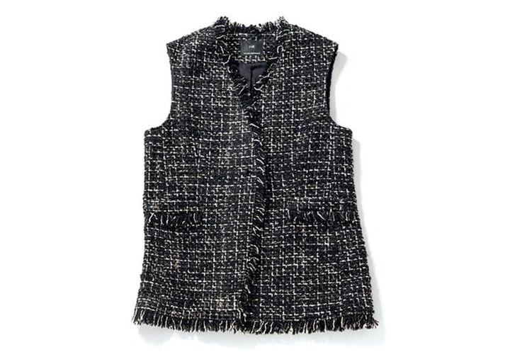 ツイードがモダン。ジレ4万4990円（23区／オンワード樫山 お客様相談室）