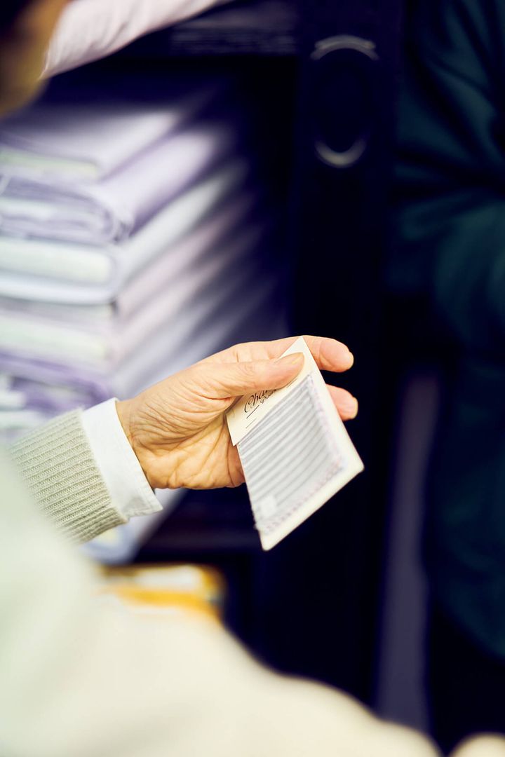 パリ〈Charvet〉本店 店内