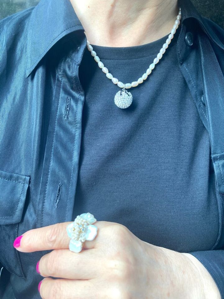 アクセサリーは作家さんもの