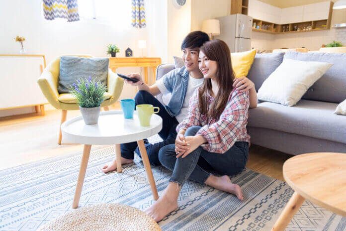 割り勘? おごり? 彼女の方が高収入カップルあるある6選