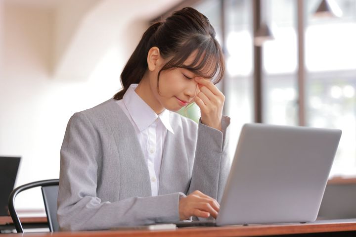 今年は暑さが長引いたことで目にダメージが蓄積している可能性も（画像はイメージ）