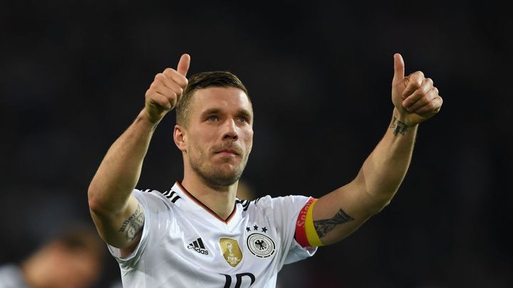 Jリーグでも活躍した独代表レジェンド、極寒ゴール裏での“アツい”姿が話題