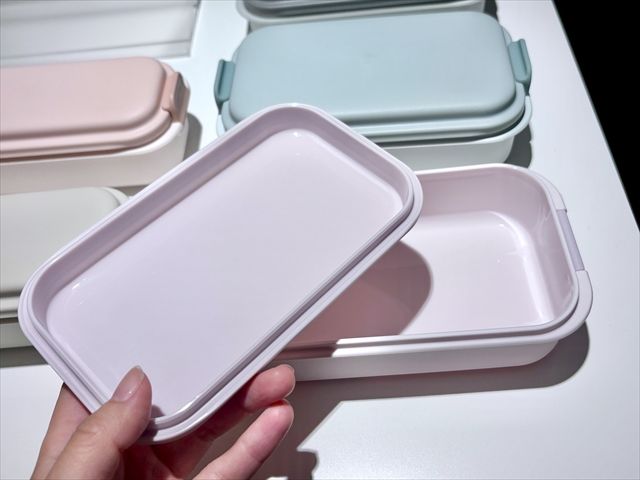 楽に洗えてふんわりランチボックス フタ