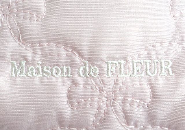 宝島社ピンクマニアピンクバッグミルクカラーロゴ刺繍