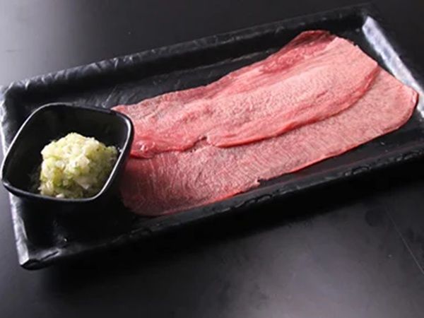 【埼玉県・茨城県】「廻転レーン焼肉いっとう」に秋の新メニューが登場！肉寿司や大判炙り牛タンも