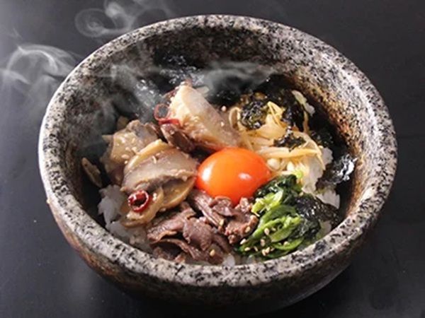 【埼玉県・茨城県】「廻転レーン焼肉いっとう」に秋の新メニューが登場！肉寿司や大判炙り牛タンも