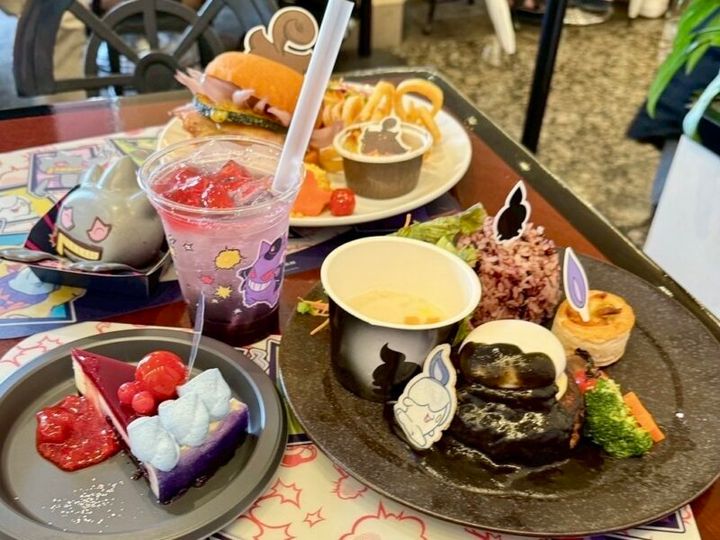 ヒトモシたちの夜にともるハンバーグプレート