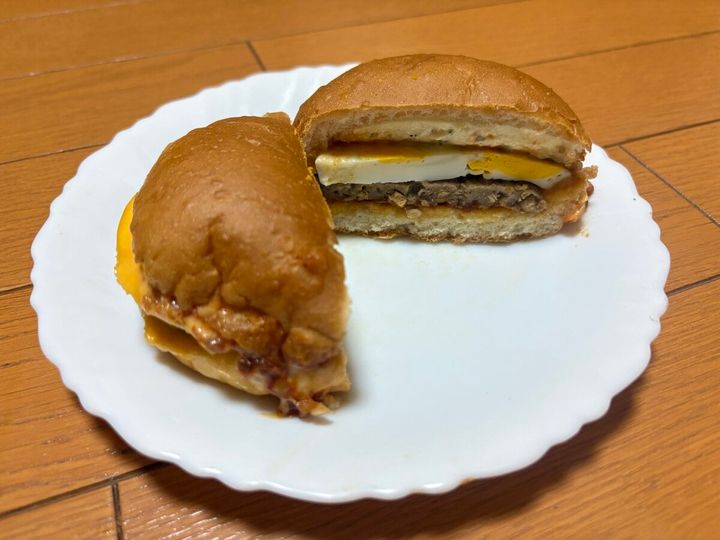 チーズに溺れろ！月見チーズバーガー