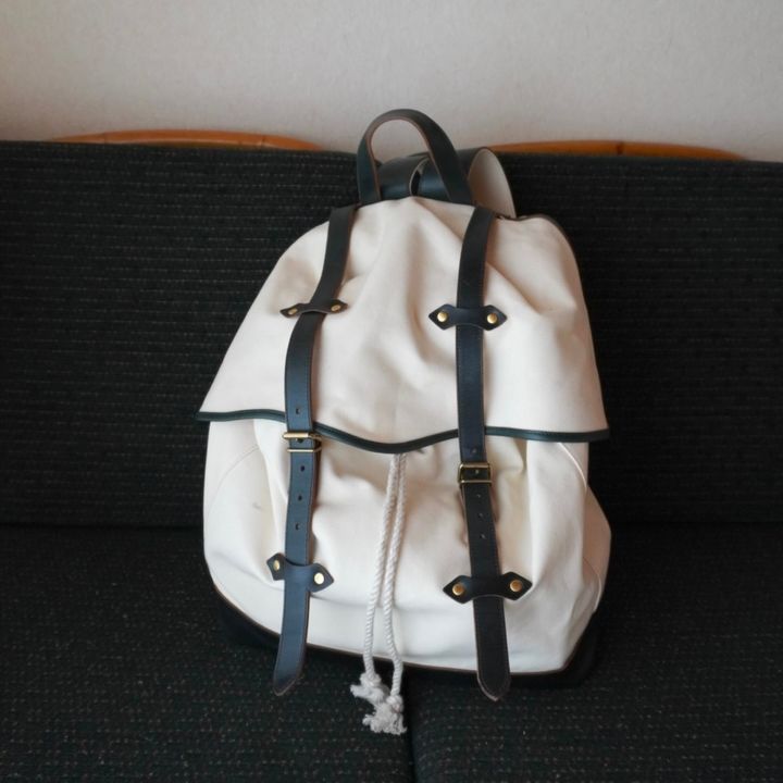 〈ORRS〉のトラベラーズバックパック