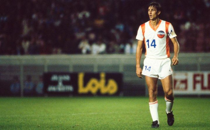 サッカーの歴史上「最も偉大な攻撃的ミッドフィルダー」5名