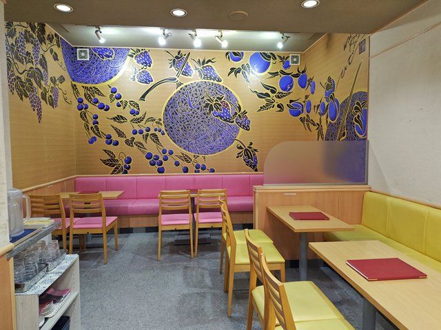 フルーツパーラーヤオイソ店内