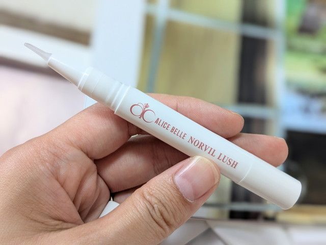 ノーヴィルラッシュ30の外観パッケージ