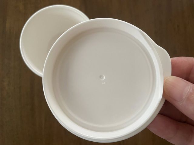セリア 家事をへらす保存食器 お手入れしやすいフタの形状