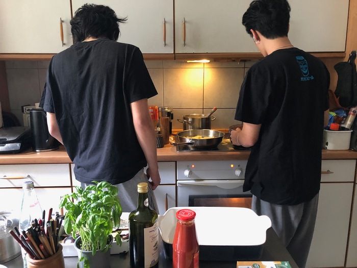 奥さんがいないとコンビニ弁当になるなんて不便。夫にも自分で食べたいものが作れる自由があったほうがいい【タベコト in Berlin・109】の画像2