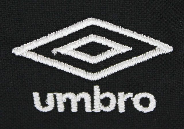 umbro黒ショルダーバッグブランドロゴ刺繍