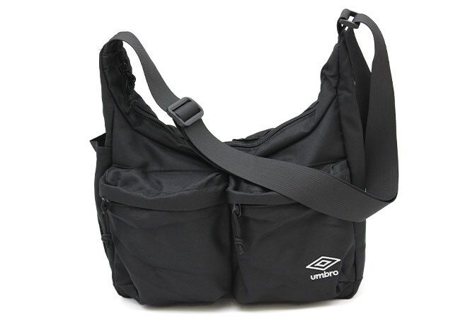 umbro黒ショルダーバッグ