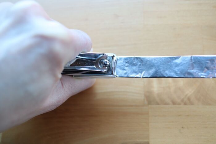 「爪切り」の切れ味を一発で復活させる方法！おうちにあるモノを使って簡単にできるんです♪