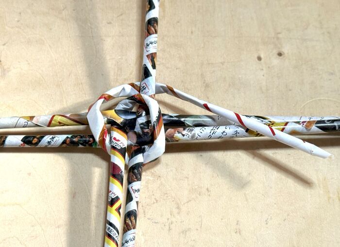 溜まった「チラシ」でレトロかわいいアイテムができちゃった♡【おうちで簡単ハンドメイド】 