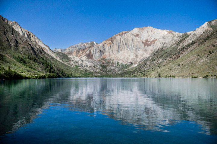 大自然に囲まれたカリフォルニア・マンモスレイク