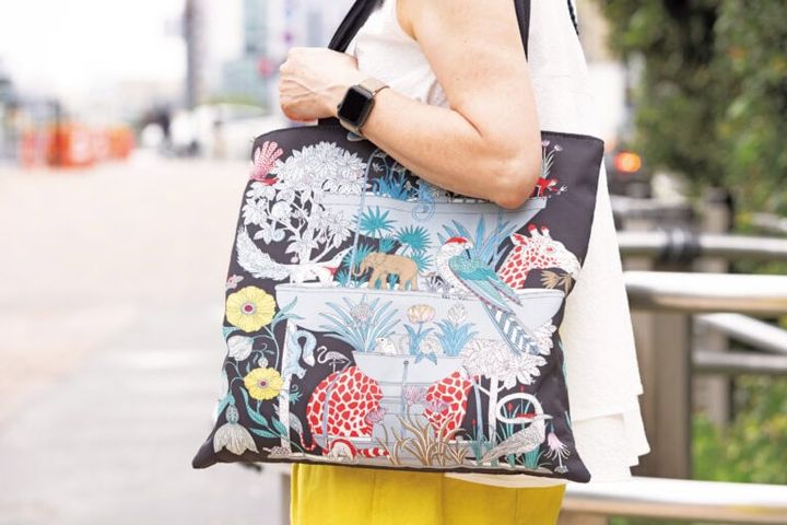 アニマル柄のバッグ