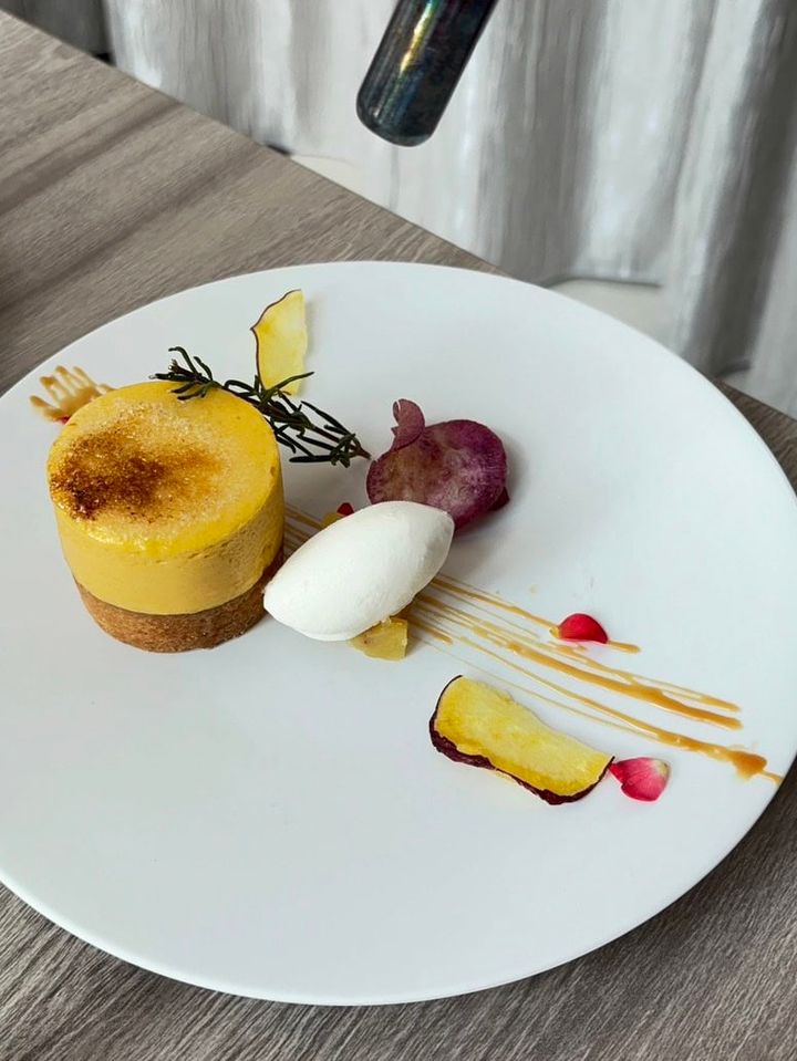 蜜芋とチーズのブリュレタルト