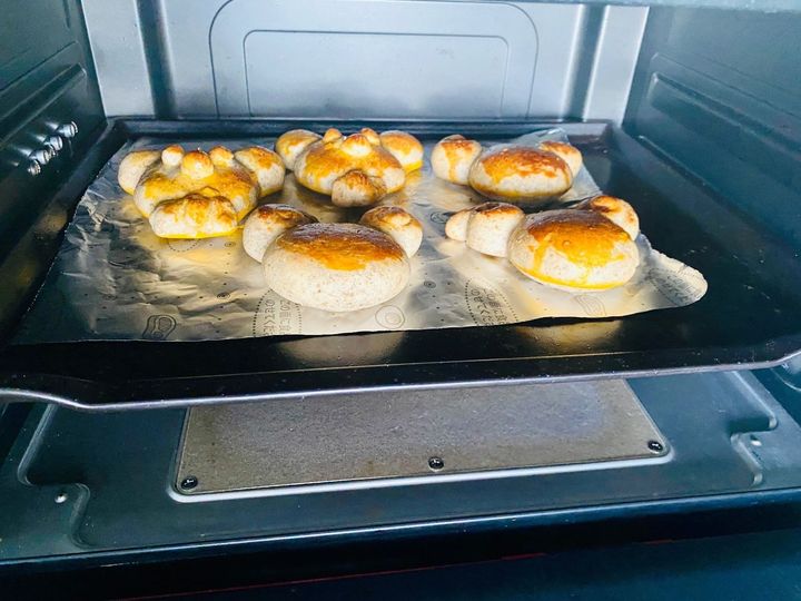 必見！ライ麦粉入りパン作りにホエー。ふっくら美味しい「ミッキーパン」