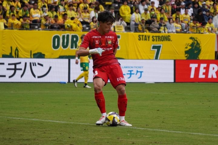 「何でこんなことになっているんだ」と頭を抱えた長期離脱…GK若原智哉がJ2ジェフユナイテッド千葉を勇気づけられる守護神へ